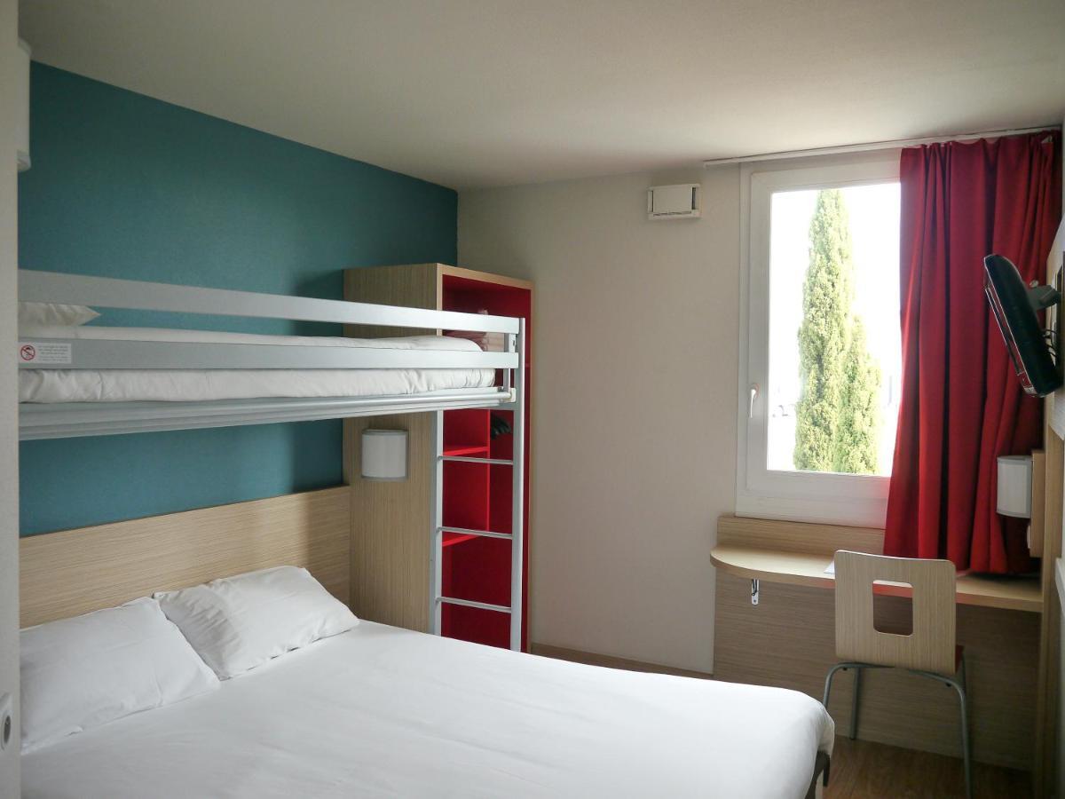 Kyriad Direct Mont De Marsan - St Avit Saint-Avit  Bagian luar foto