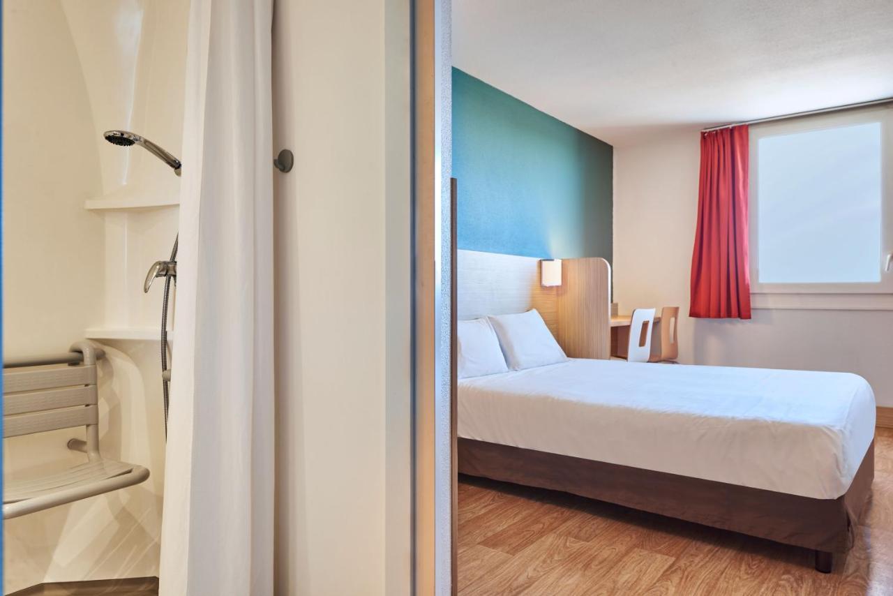 Kyriad Direct Mont De Marsan - St Avit Saint-Avit  Bagian luar foto